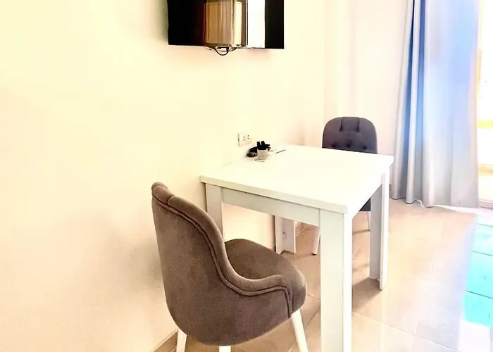 Stylish With Free Access